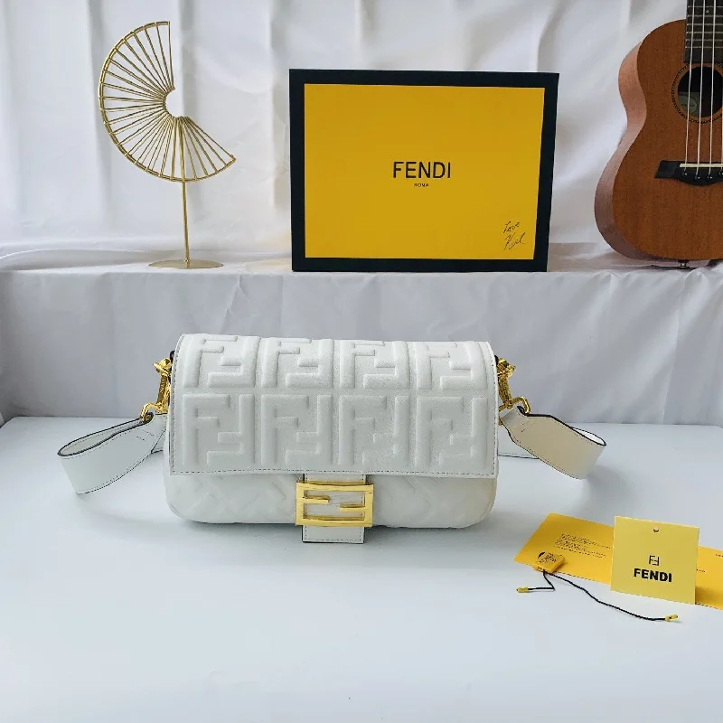 EN   Designer bags by Fendi 177