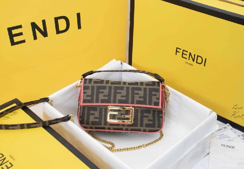 EN   Designer bags by Fendi 163