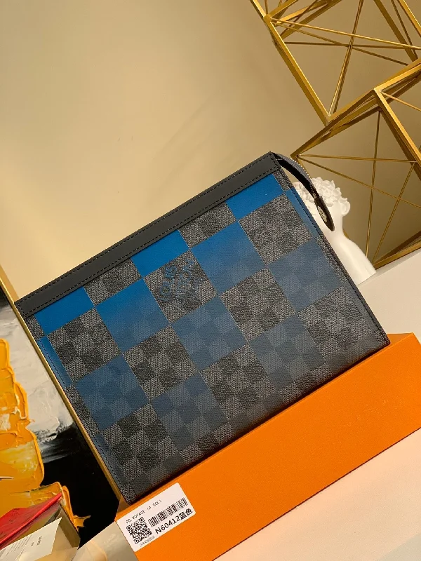 Louis Vuitton Pochette Voyage MM