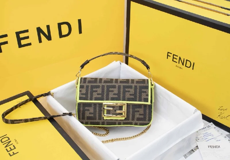 EN   Designer bags by Fendi 162