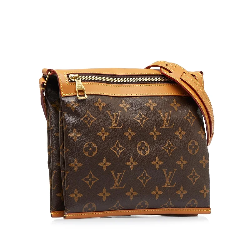 Louis Vuitton Monogram Saumur Messenger PM (SHG-TZc4pr)