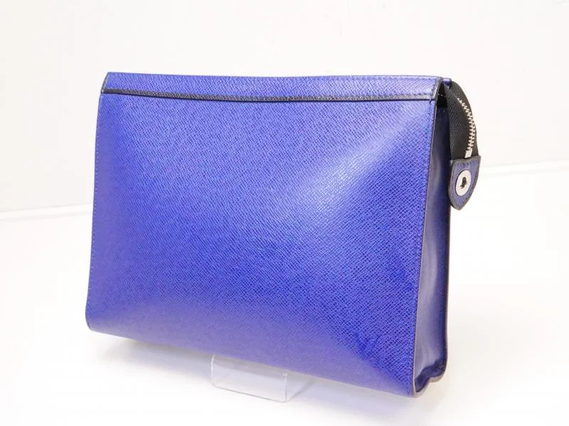 Authentic Pre-owned Louis Vuitton Taiga Cobalt Blue Pochette Voyage Clutch Bag Pouch M30575 210717