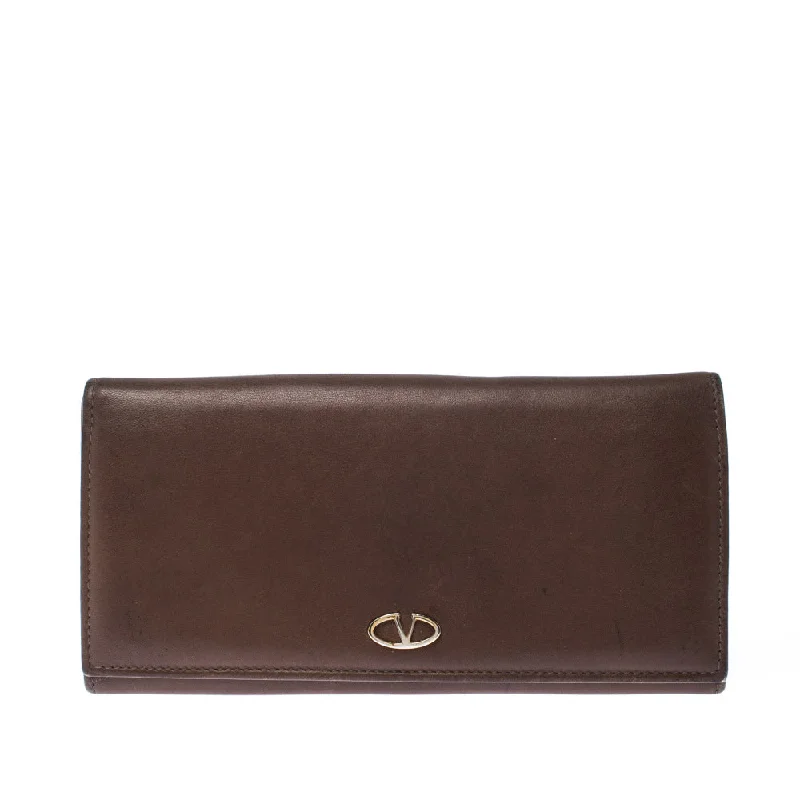 Brown Leather V Ring Flap Continental Wallet