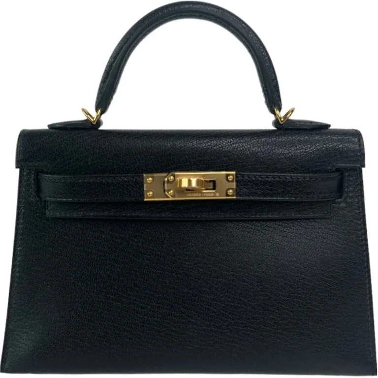 Hermes Kelly 20 Black Chévre Gold Hardware